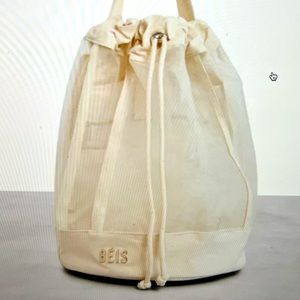 NWT BEIS THE HIGH BRID BACKPACK !! SO CUTE !!!